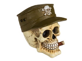 Dekorace lebka ve vojenské čepici III