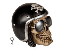 Pokladnička lebka s černou motorkářskou přilbou