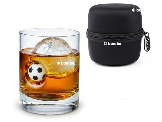 Fotbalová sklenice na whisky s míčem ve skle