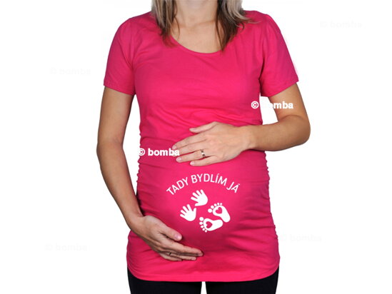 Růžové těhotenské tričko s nápisem Tady bydlím já