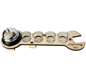 Fajrontový klíč s pohárky a zvonkem