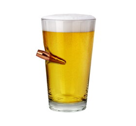 Neprůstřelný pohár na pivo s nábojem