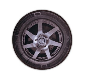 Polštář ve tvaru pneumatiky